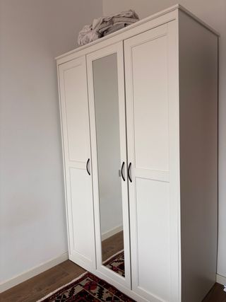Armario blanco 3 puertas con espejo
