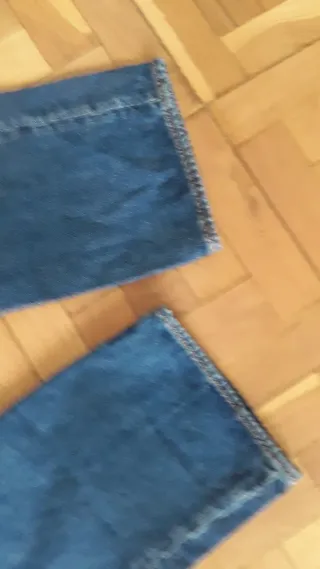 Pantalones vaqueros azules Levi's 501.