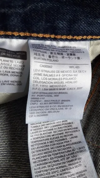 Pantalones vaqueros azules Levi's 501.