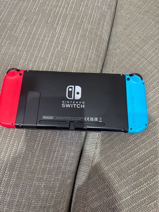 Nintendo Switch - Consola / Juegos / Accesorios