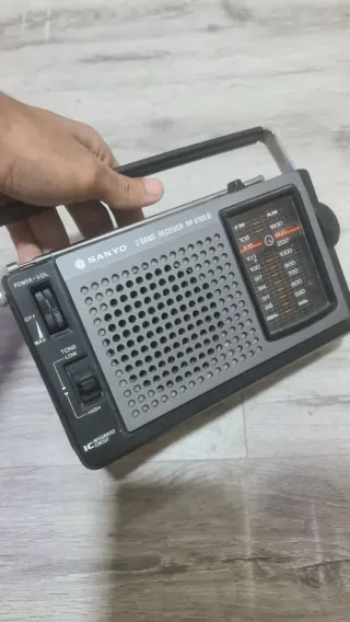 Radio Sanyo RP 6160D 2 Bandas