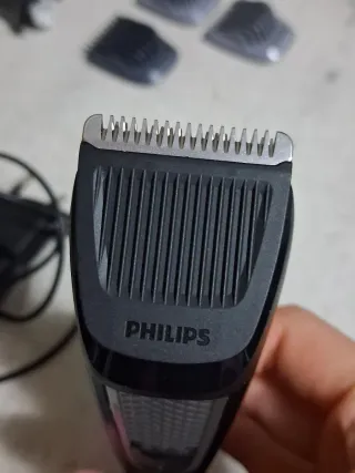 Philips Rasoio Barba e Capelli e rifinitore naso