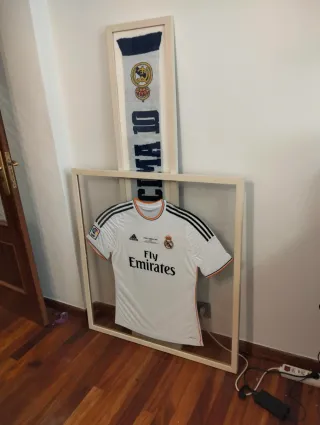 Mueble azul y blanco