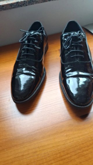 Zapatos de charol negros para hombre