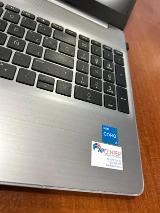 Portátil HP Plata y Negro