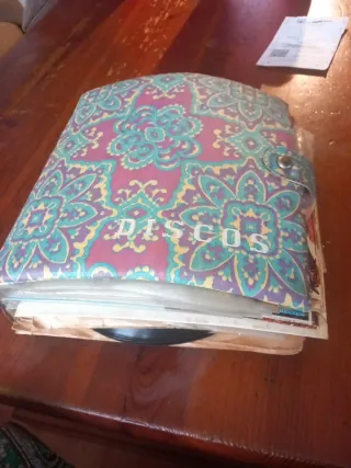 Álbum de discos antiguos