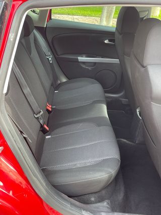 SEAT Leon 2010 1.6TDI 105CV