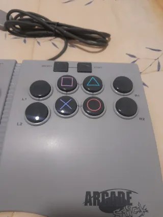 PlayStation 1 Value Pack Sony, en su caja original