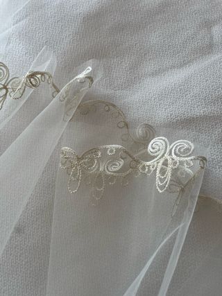 Velo de Novia Bordado Dorado
