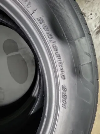 2 Neumáticos 205/60 R16 Nexen