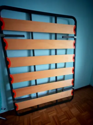 Somier 135cm x 192 cm  con PATAS.