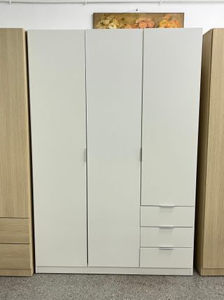 OFERTA! Armario blanco con 3 puertas + 3 cajones