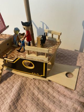 Barco Pirata de Juguete