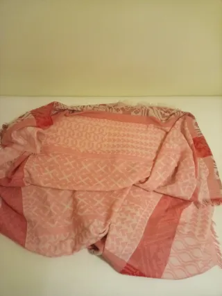 Pañuelo extragrande rosa y blanco