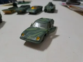 Lotto 12 veicoli militari