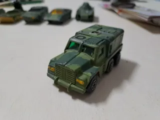 Lotto 12 veicoli militari