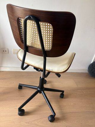 Silla de escritorio moderna madera y ratán