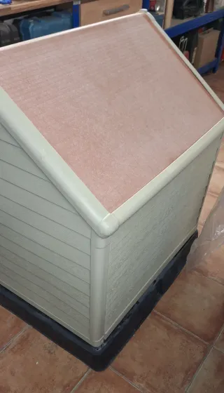 Caseta para perro KETER