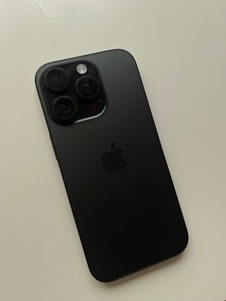 iPhone 16 Pro Negro