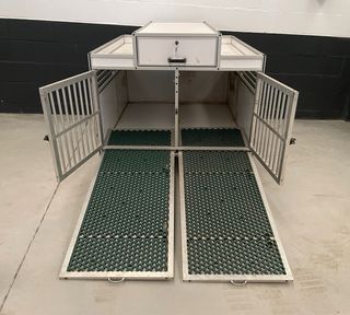 Cajón para perros de aluminio