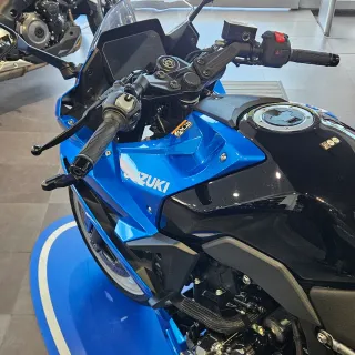 SUZUKI GSX-8R A2 KM.0