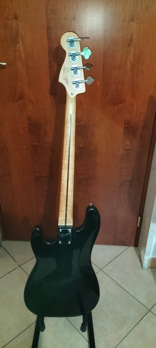 Squier Precision Pete Wentz Signature
