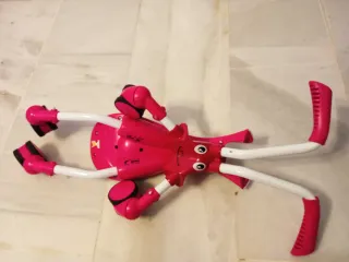 Correpasillos Scramblebug Rojo y Blanco