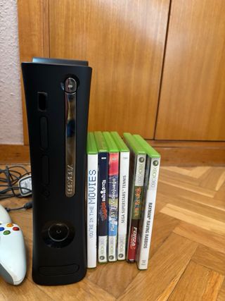 Xbox 360 Negra + 2 Mandos + Juegos