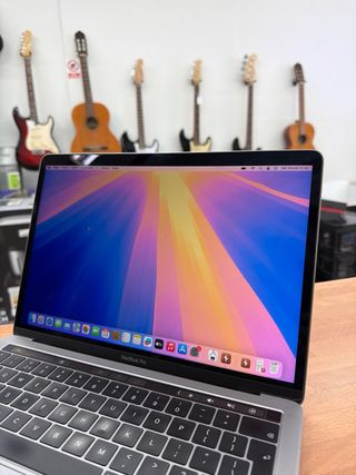 MacBook Pro 2018 13” i5 16GB RAM 256GB SSD