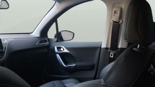 Peugeot 2008 PureTech 110 S&S Allure EAT6 81 kW (110 CV)