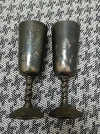 Juego de 2 copas metálicas