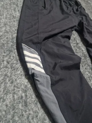 Pantalón Track Adidas Retro 2000s