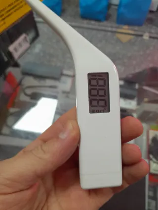 Termómetro veterinario digital