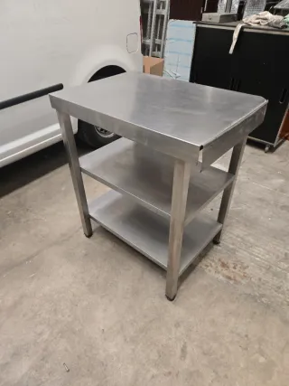 Banco de trabajo inox 2 bandejas