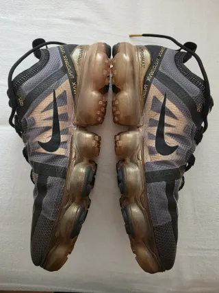 Zapatillas Nike Air Vapormax Gris Dorado