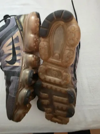 Zapatillas Nike Air Vapormax Gris Dorado