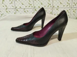 Zapatos 39 de tacón negros y morados