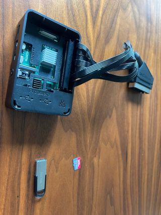 Adaptador RGBPI y  Raspberry Pi 4 com microsd