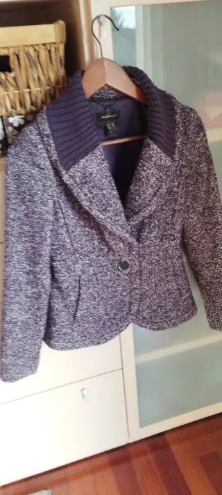 Traje Falda y Chaqueta Mango Morado