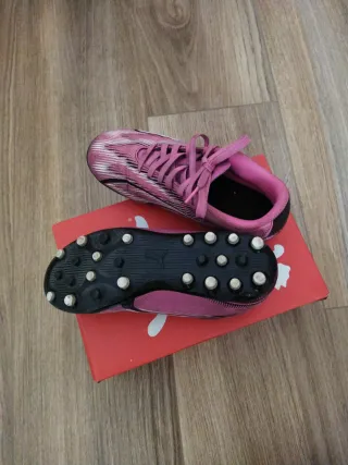 Botas fútbol Puma niño/niña T32