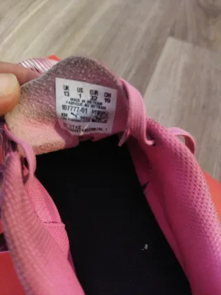 Botas fútbol Puma niño/niña T32