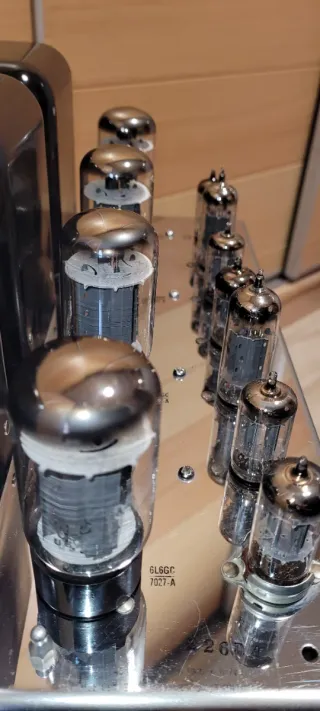 McIntosh 240 Etapa a Válvulas