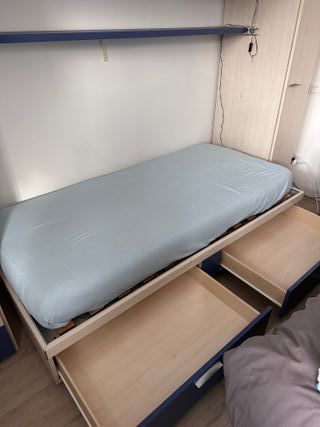 Armadio a ponte con letto singolo