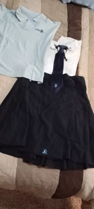 Conjunto Peñafort: Falda, Polo, Jersey y Corbata