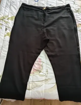 Pantalón negro talla 54