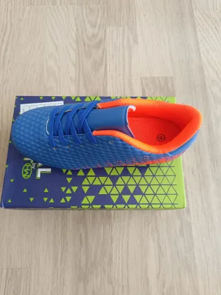 Botas de fútbol para niño