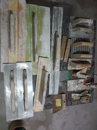 Lote de herramientas de albañilería