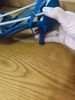 Sandalias VICTORIADELEF para eventos.