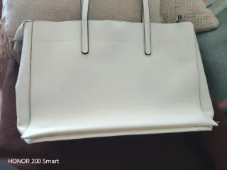 Bolso Pedro Martínez Blanco tiene algunos roces