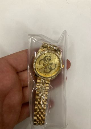 Reloj Guess Dorado con Circonitas